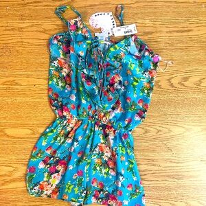 Beach Bunny swim cover up sz L